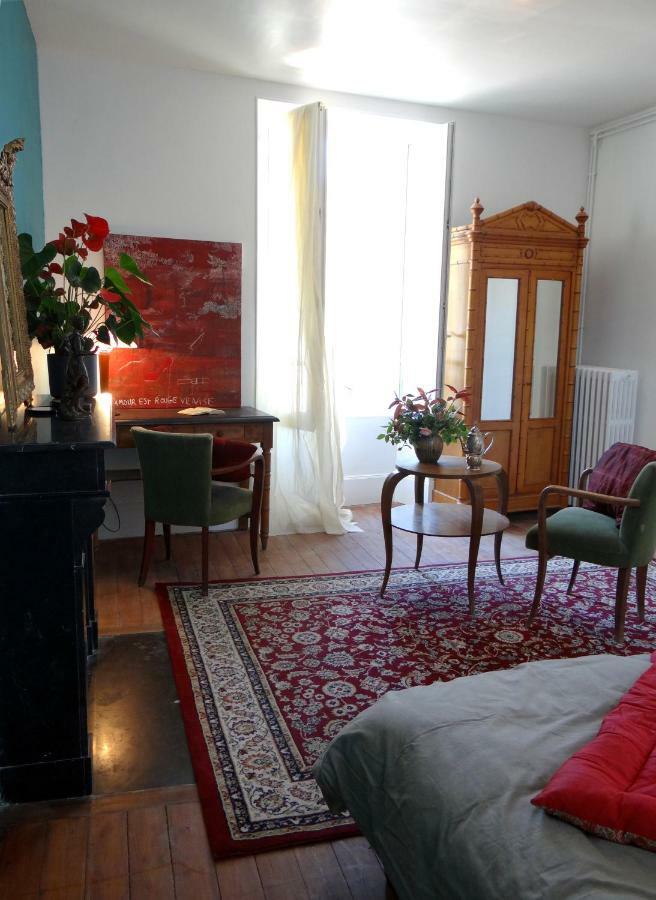 Les Viviers Maison D'Hotes B&B Puiseaux Εξωτερικό φωτογραφία