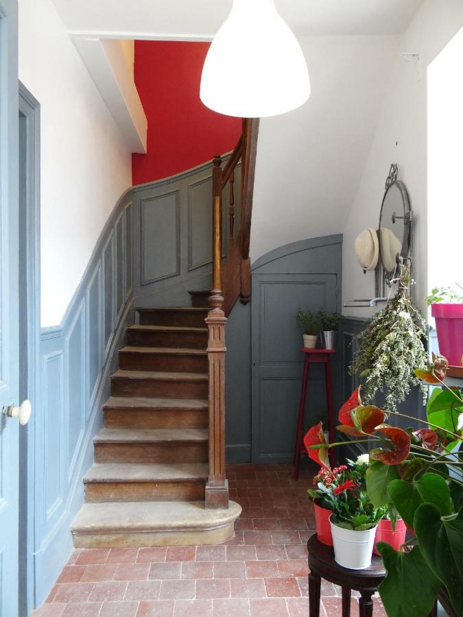 Les Viviers Maison D'Hotes B&B Puiseaux Εξωτερικό φωτογραφία